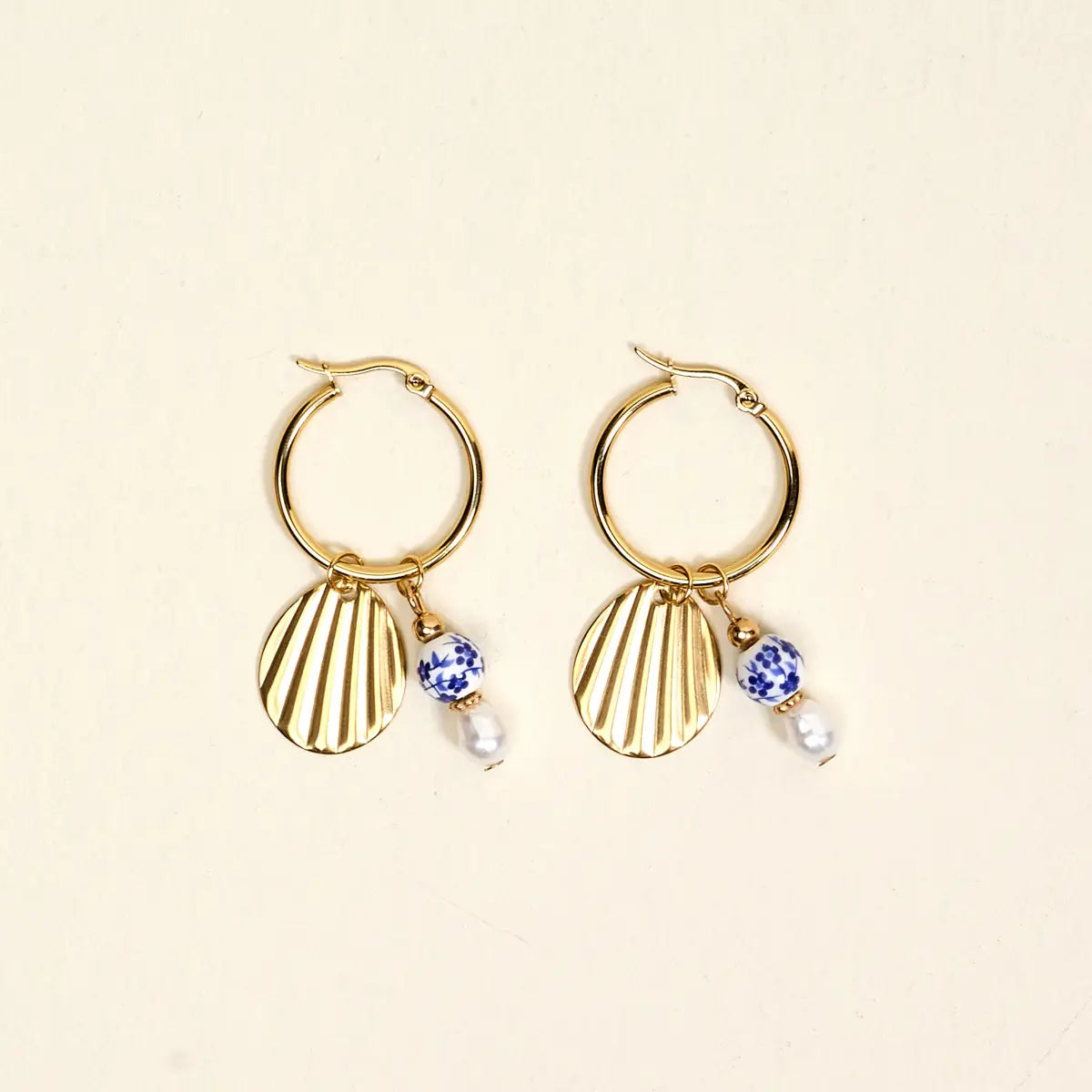 Signature Hoop Earrings–Shell Belle