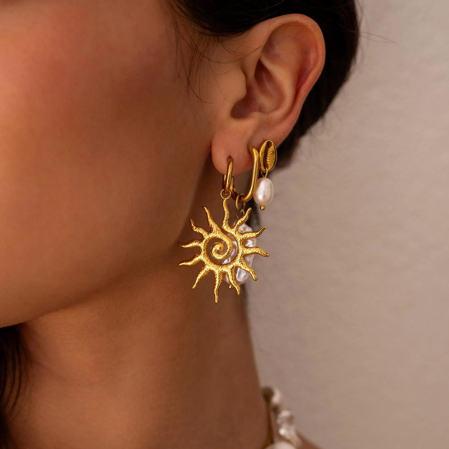 Solana Earrings - Gold