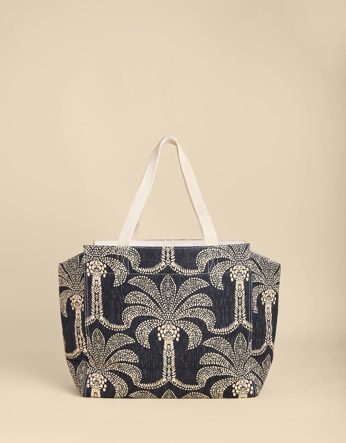 Shop Tote Bridge Street Palms Black