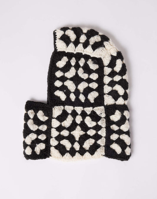 La Paz Crochet Balaclava - Cream/Black
